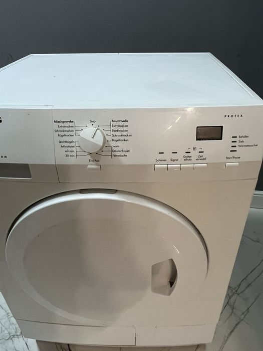 Сушильна машина Aeg