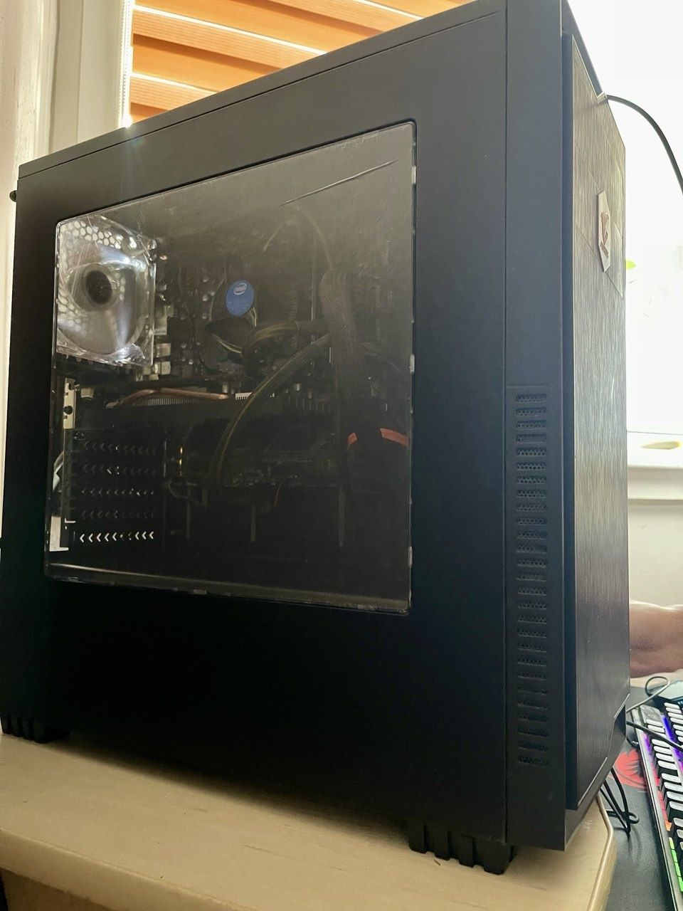 Komputer GTX 1060 i5 8400 PC NVIDIA AMD Gaming RGB do gier