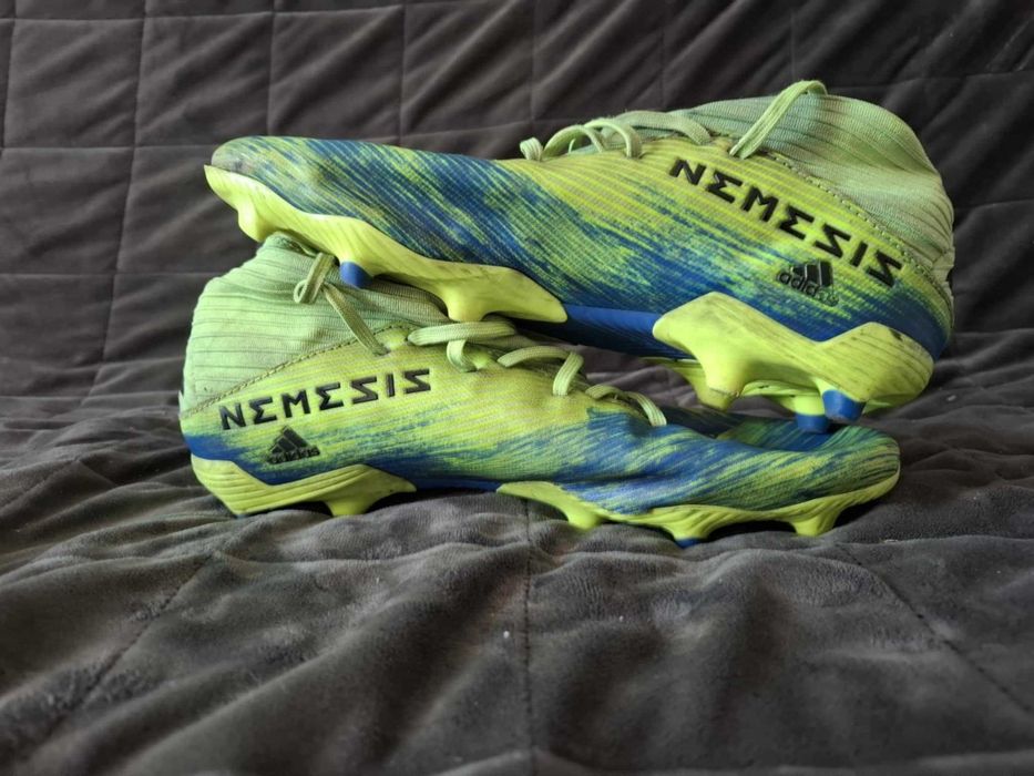 Buty piłkarskie Korki Adidas Nemezis 43 1/3