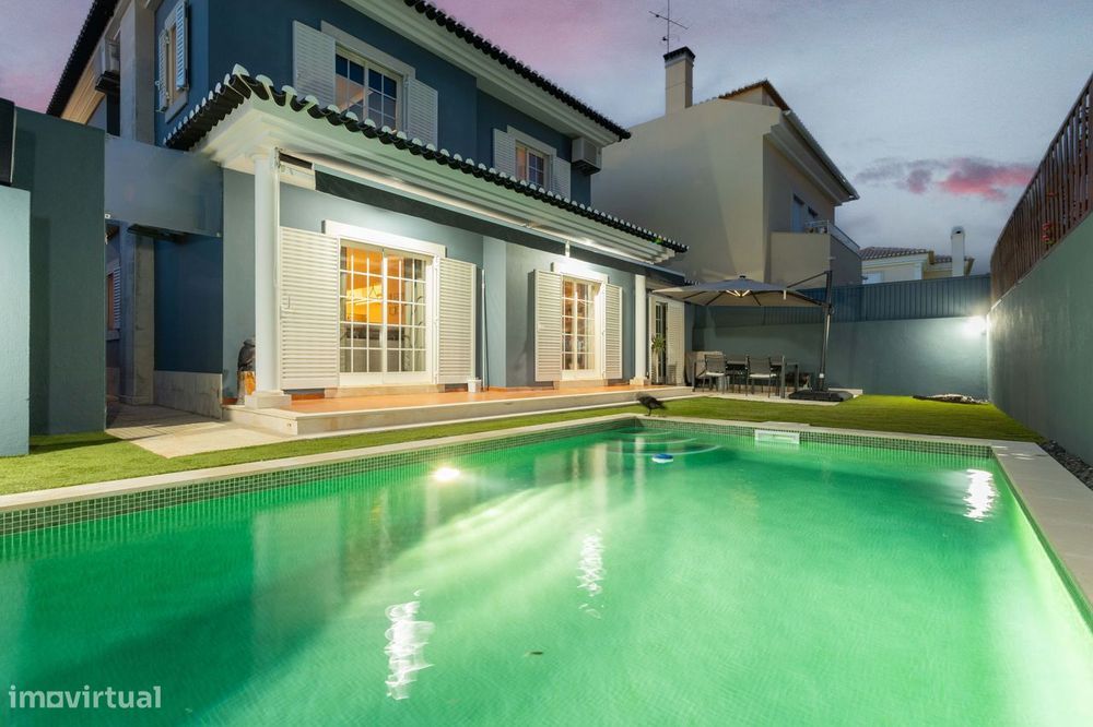 Moradia Isolada de Luxo em Murches - Espaço e Elegância a Minutos de C