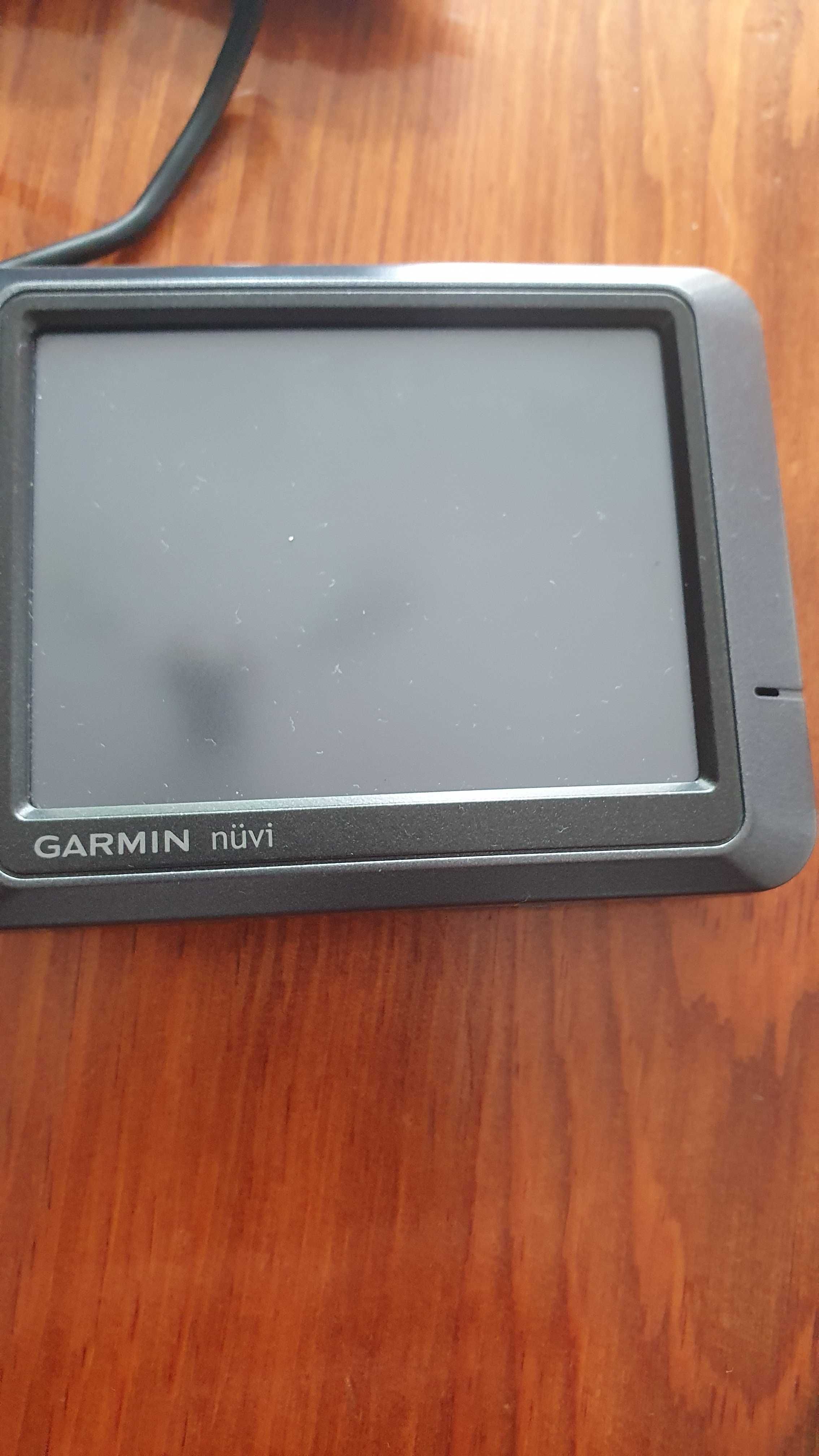 Nawigacja Garmin z wszystkimi mapami.