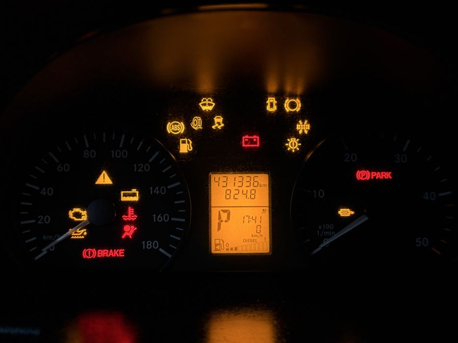 Mercedes-Benz Sprinter 316 CDI AUTOMAT Long 2015 року