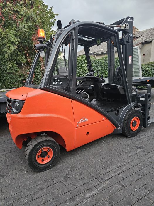 Wózek widłowy FENWICK-LINDE H35D DIESEL Przesuw pozycjoner 4 sekcje
