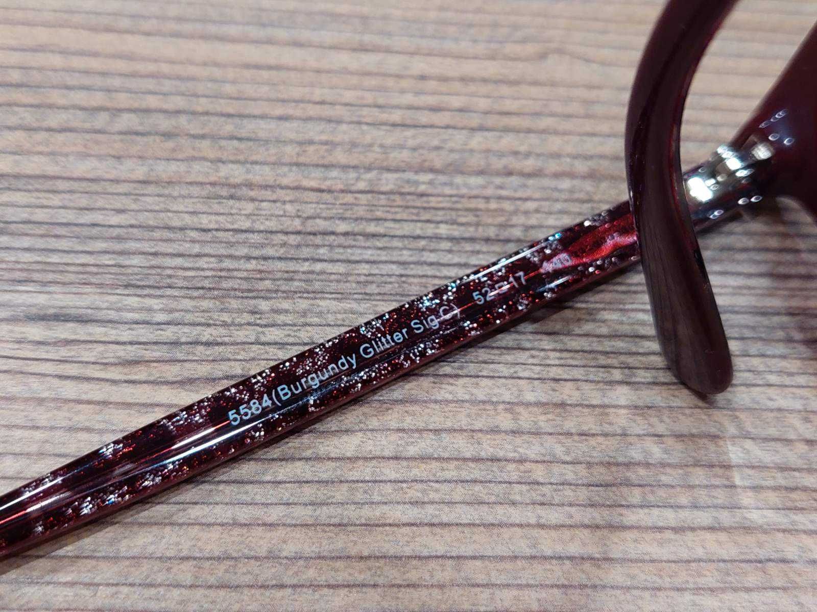 Piękne damskie okulary w wiśniowym kolorze Glitter w colore Burgundy!