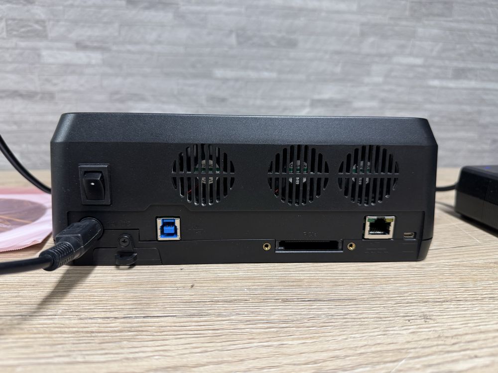 Logicube Falcon Forensic - Пристрій для захоплення та аналізу даних