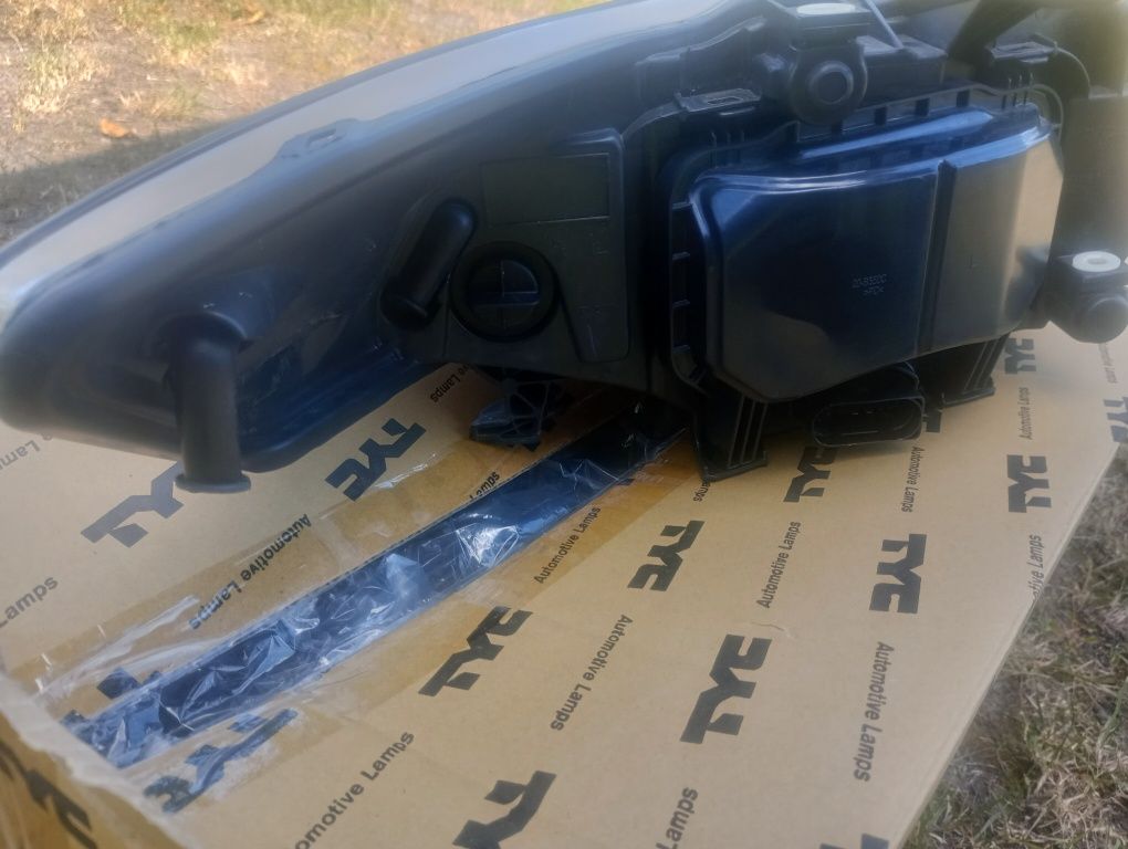 Lampy przednie ford mondeo MK4 nowe