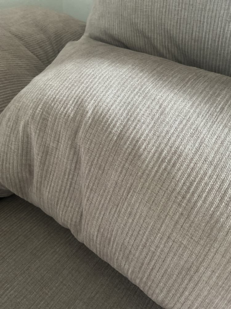 Sofa tecido beje
