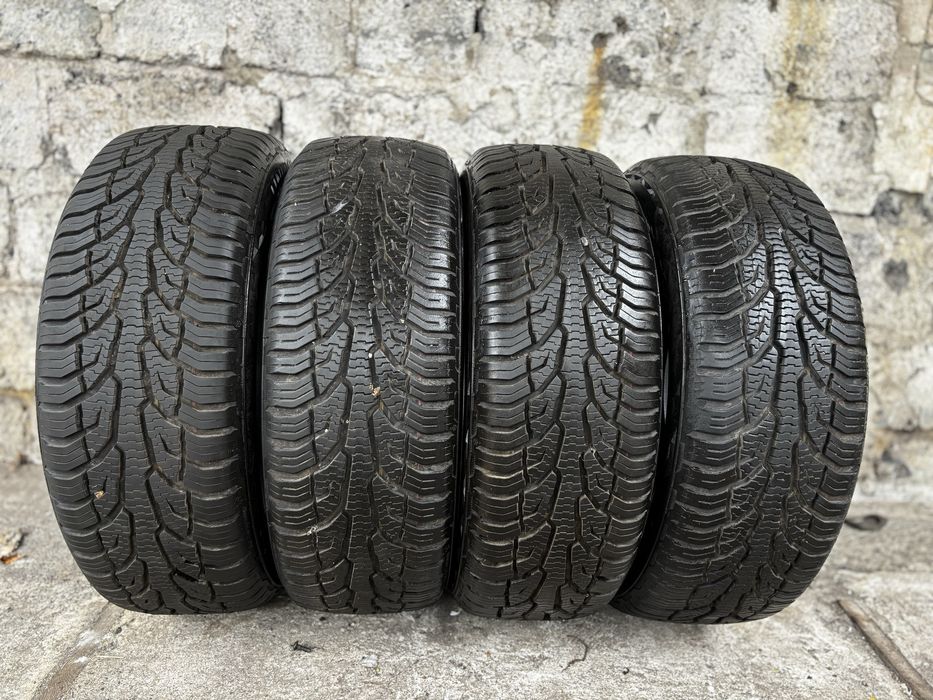 Шини 205/60 R16 Uniroyal комплект зима 8+ мм