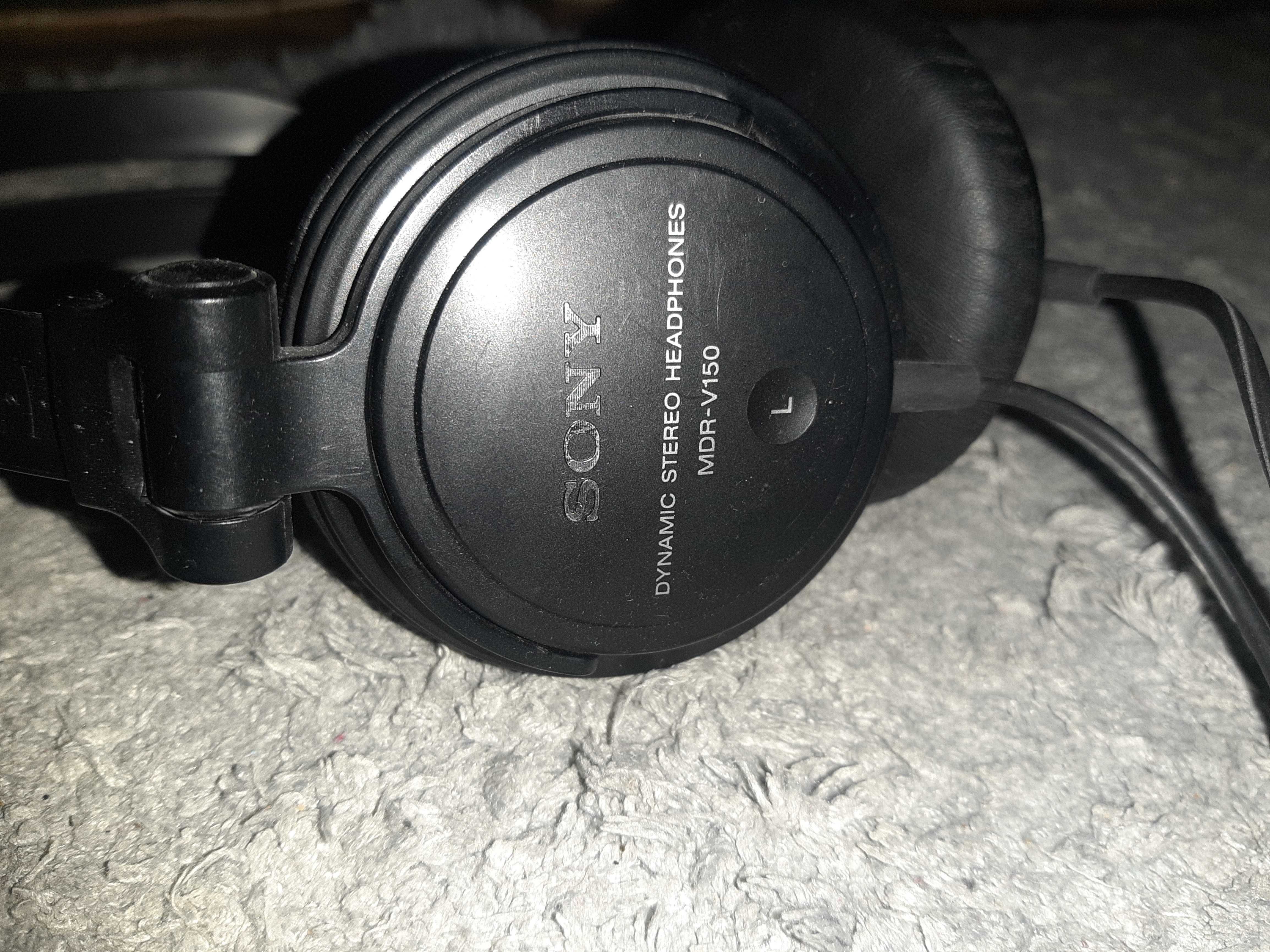 Наушники Sony MDR-V150A Black MDR-V150