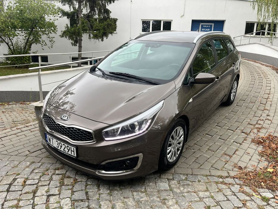 Kia Ceed Salon PL + Automat + benzyna + kombi