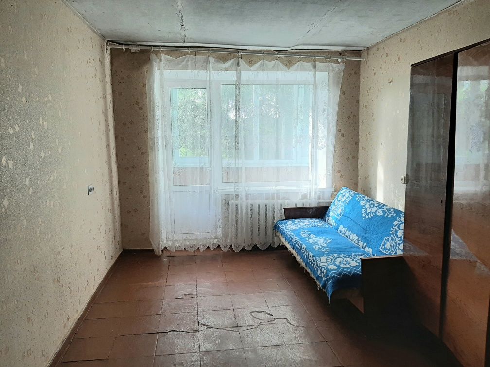 Продам 3 ком, Кирпич, Не угловая