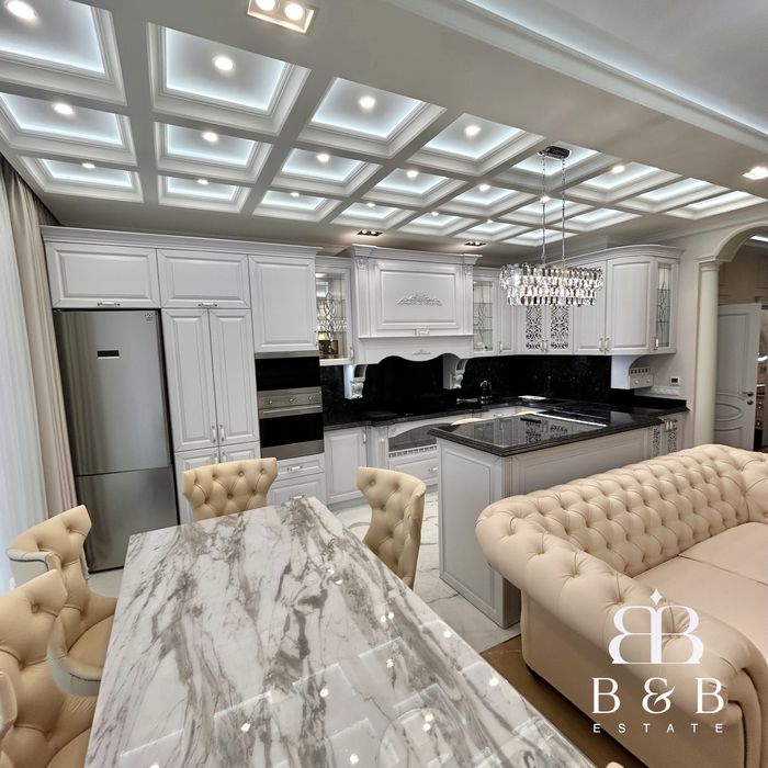 Без комиссии!! Двухкомнатная квартира 105м2, Французский бульвар