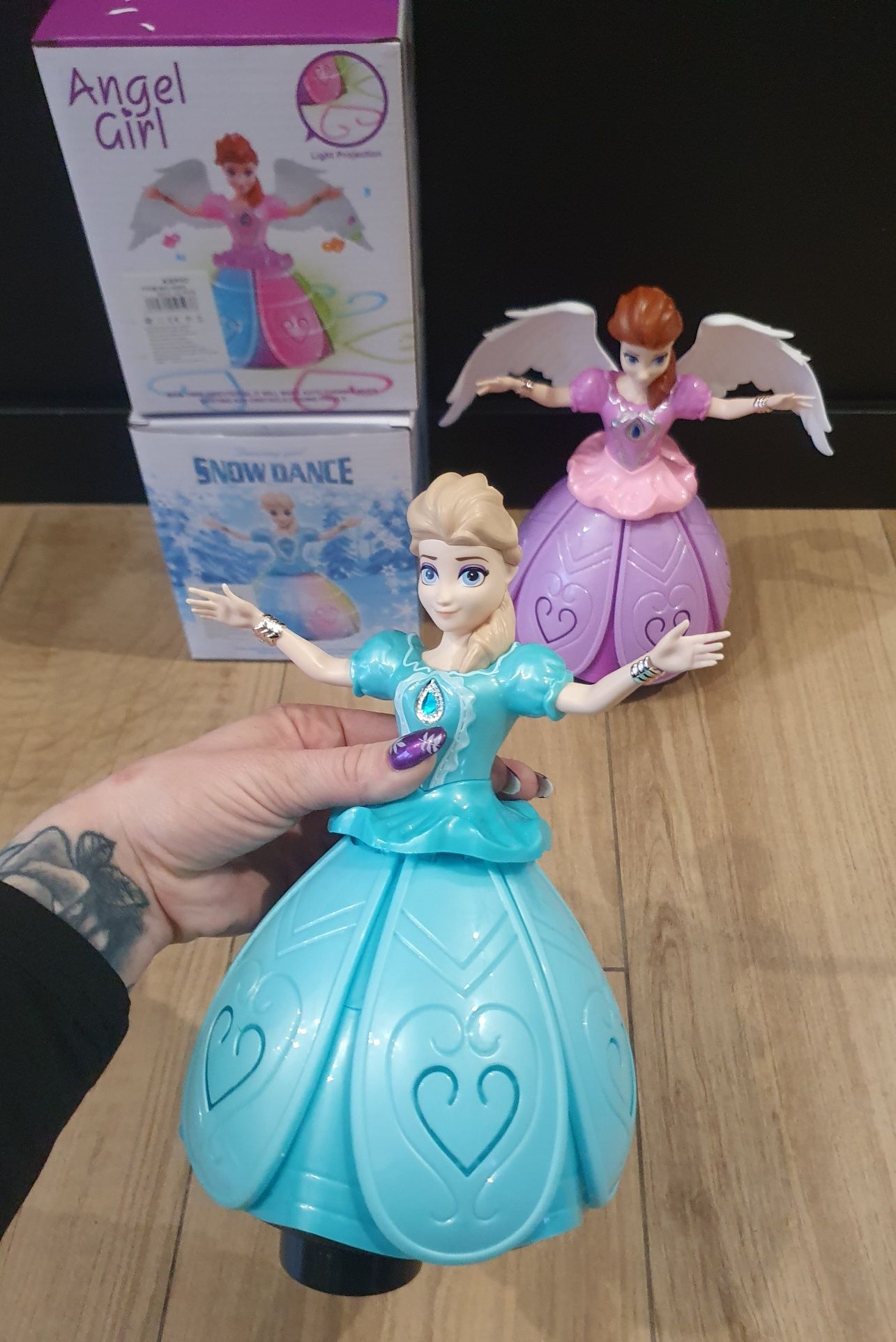Interaktywna tańczącą grająca lampka projektor Elsa Frozen Kraina Lodu