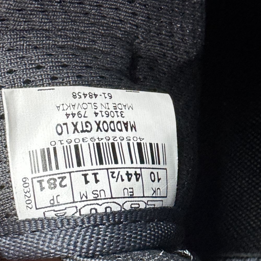 ОРИГІНАЛ 100% Кросівки LOWA Gore tex /44 р