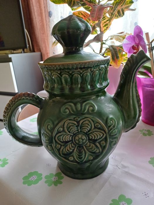 Чайник керамічний,великий, новий в користуванні не був