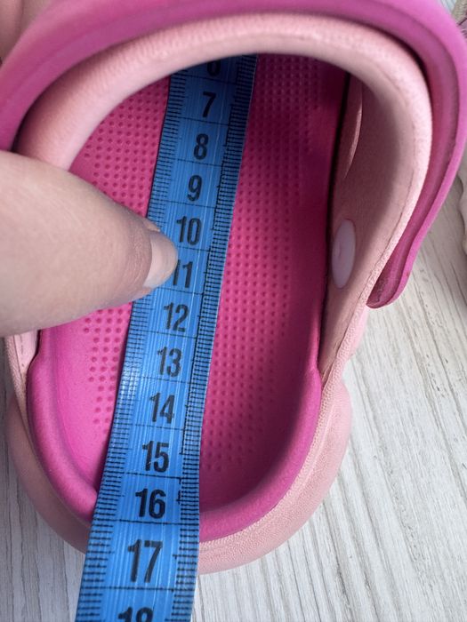 Дитяче взуття андалі, крокси, тапки 25,26 р, заміри на фото
