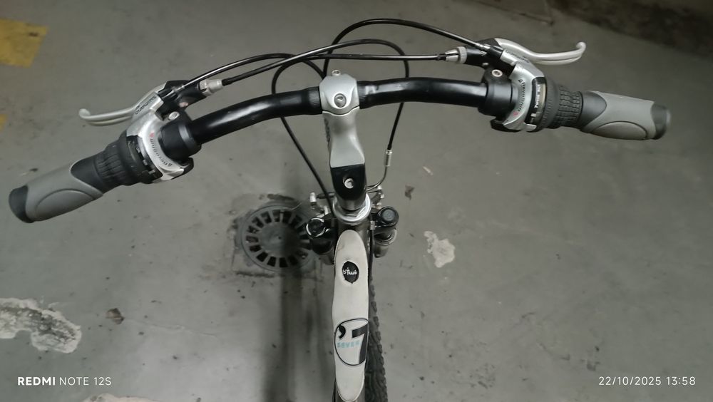 Bicicleta B’Twin Seven – 21 mudanças Shimano, suspensão total, tam. M