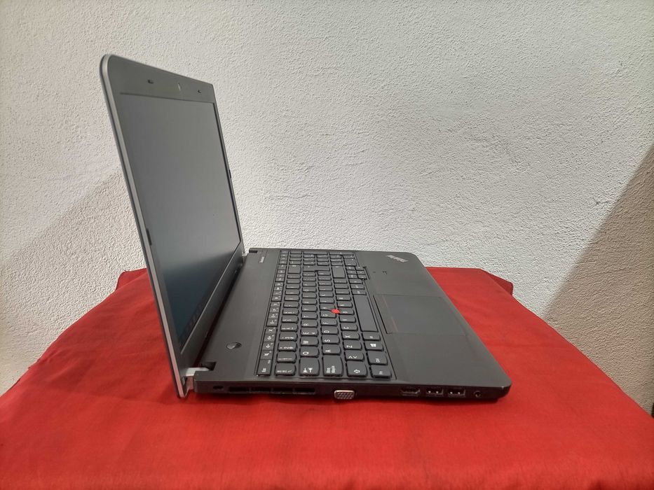 Lenovo Core i3 8100/Ram 16GB/SSD 250GB/+Monitor