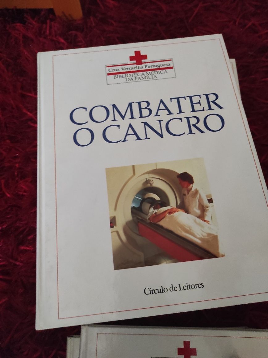 Coleção livros Cruz Vermelha Portuguesa