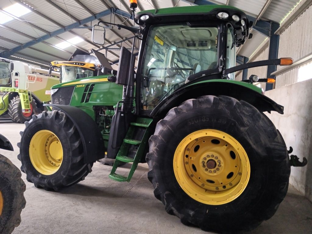 John Deere 7215 R 7930