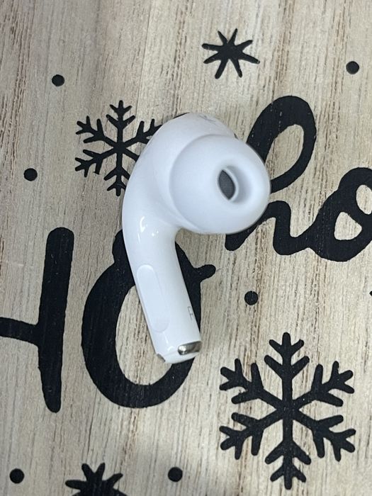 Продаю AirPods pro 2 правий оригінал аирподс про 2