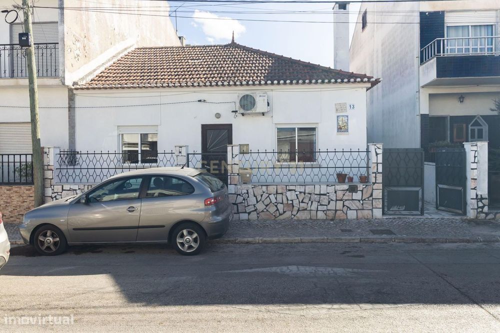 Moradia T2 + 1 Vale de Milhaços