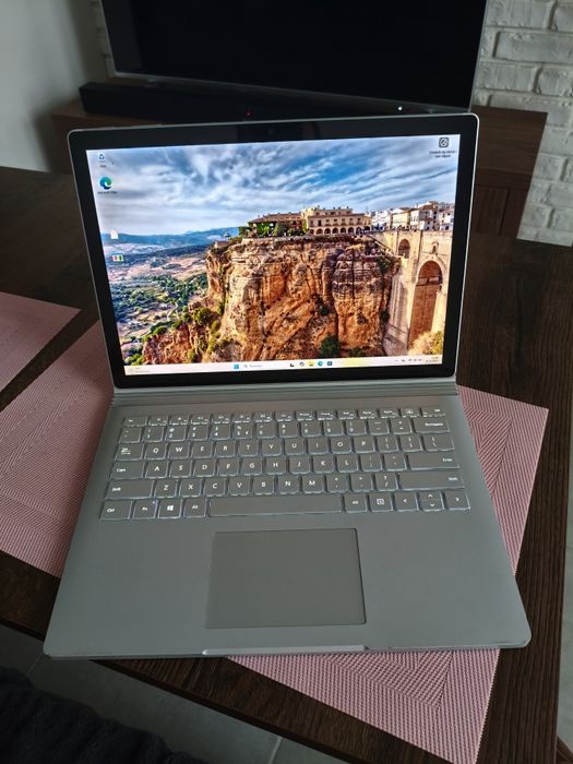 Laptop Microsoft Surface Book 2 i7 16/512gb GTX 1050 odczepiana klawia