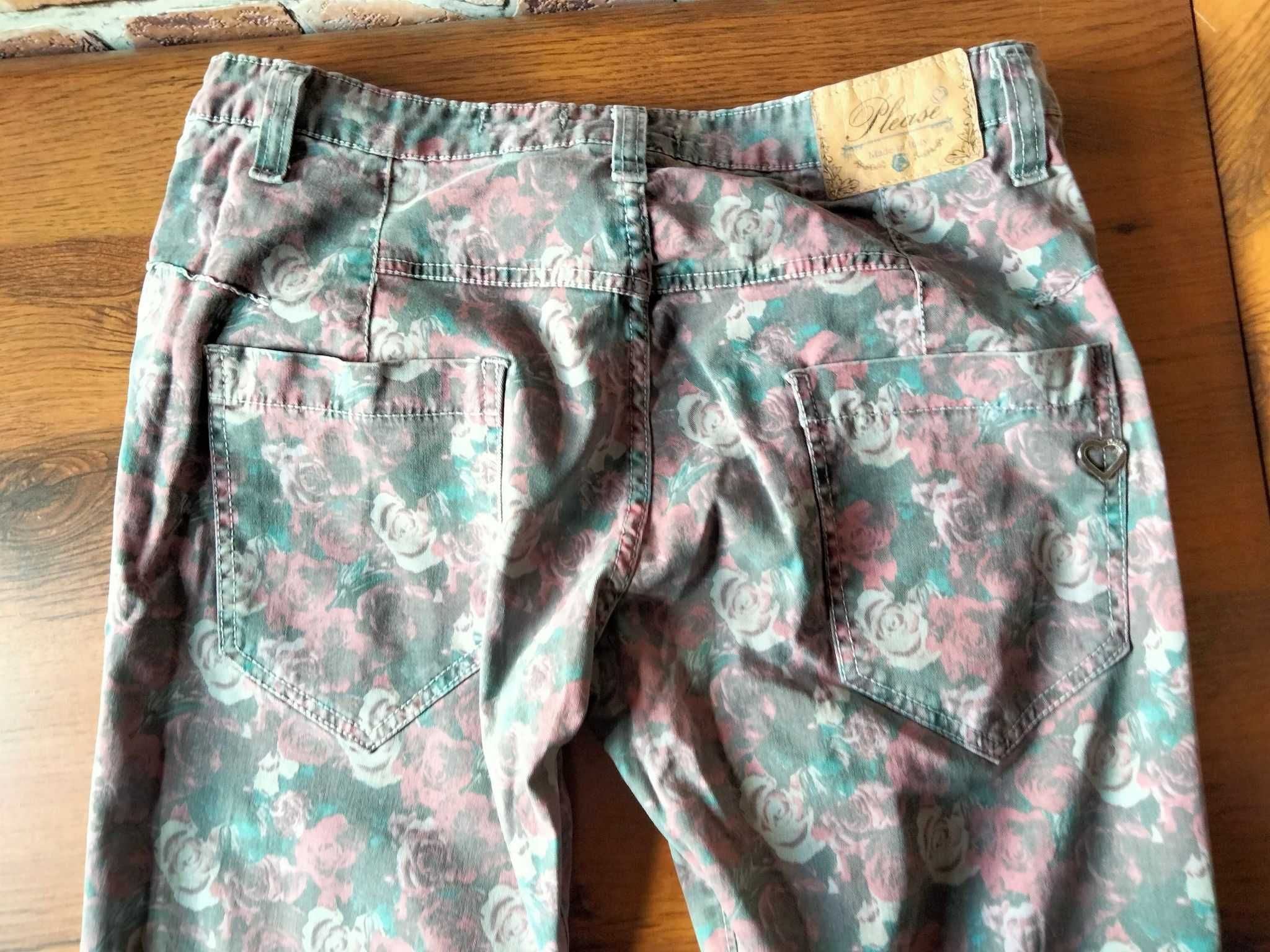 Piękne wzorzyste spodnie vintage