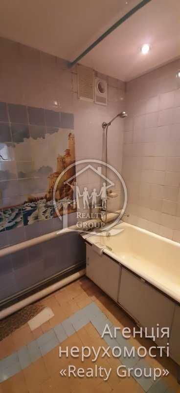 Продам  будинок в центрально-міському районі (Мопр)