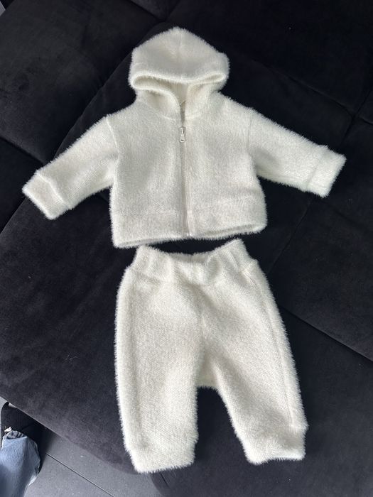 Костюм для немовлят  62-68-74 білий молочний худі з капішоном