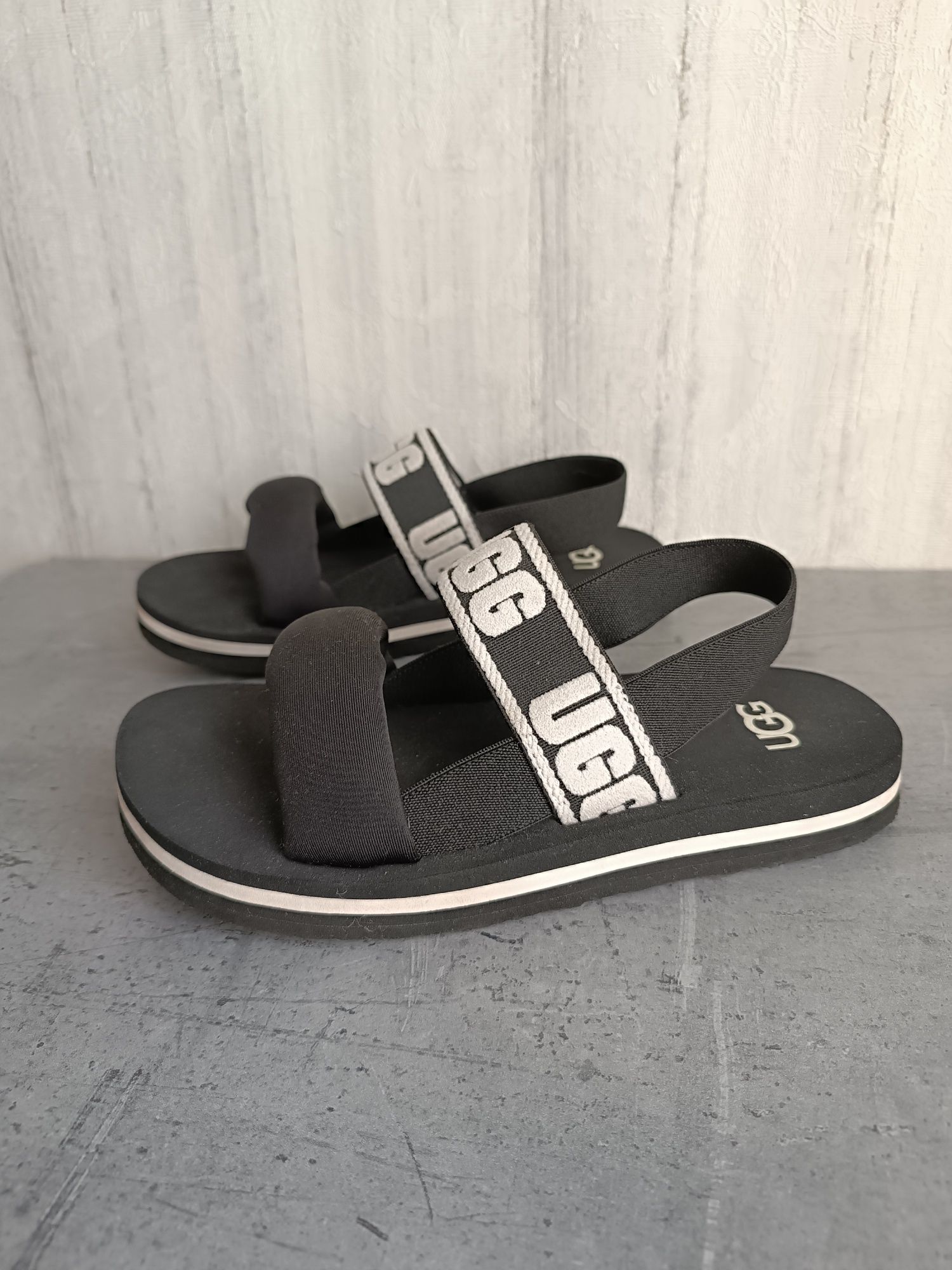 Ugg ( оригінал)Босоніжки дитячі