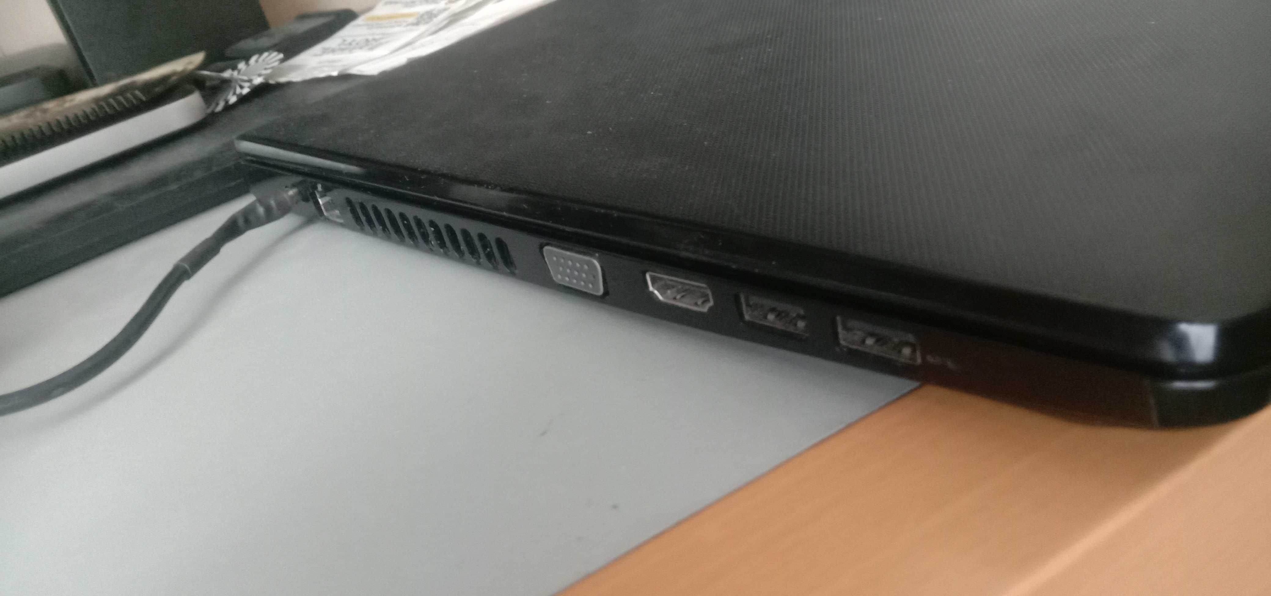 Ноутбук Dell Vostro 15 15.6" Intel i3  i3-6100U8Gb DDR4/SSD 240ГБ