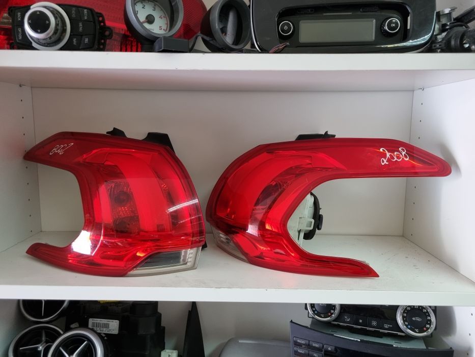 Peugeot 2008 farolins