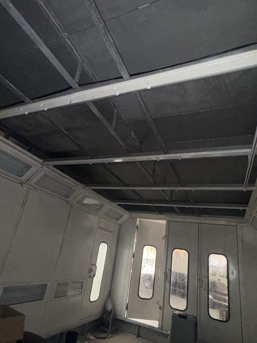 Cabine de Pintura , compressor e Area de Preparação da pintura