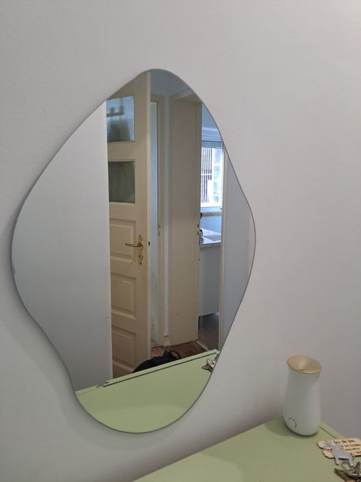 Espelho Irregular / Assimétrico 50×70 cm – Como novo