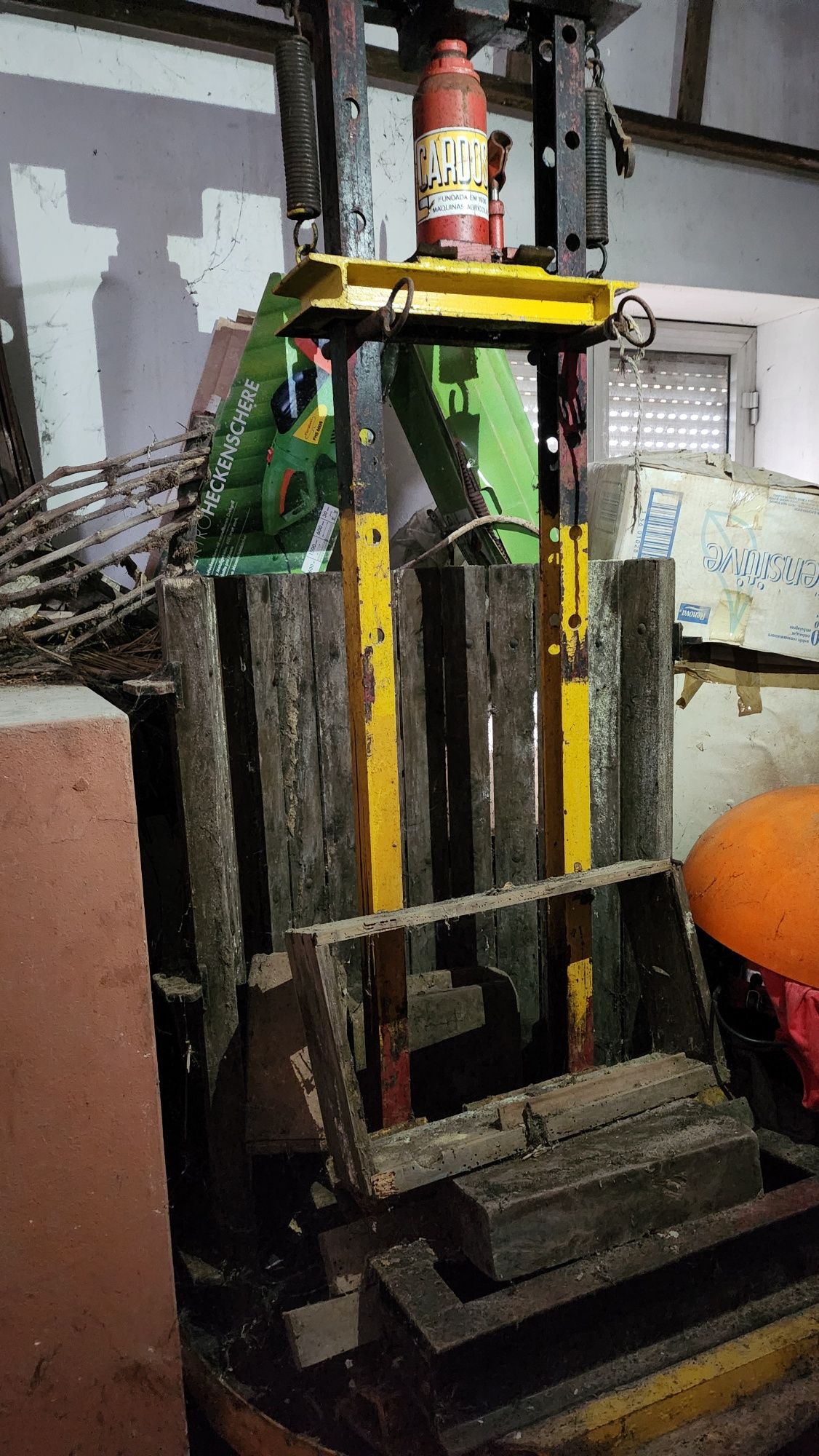 Equipamentos para fazer vinho