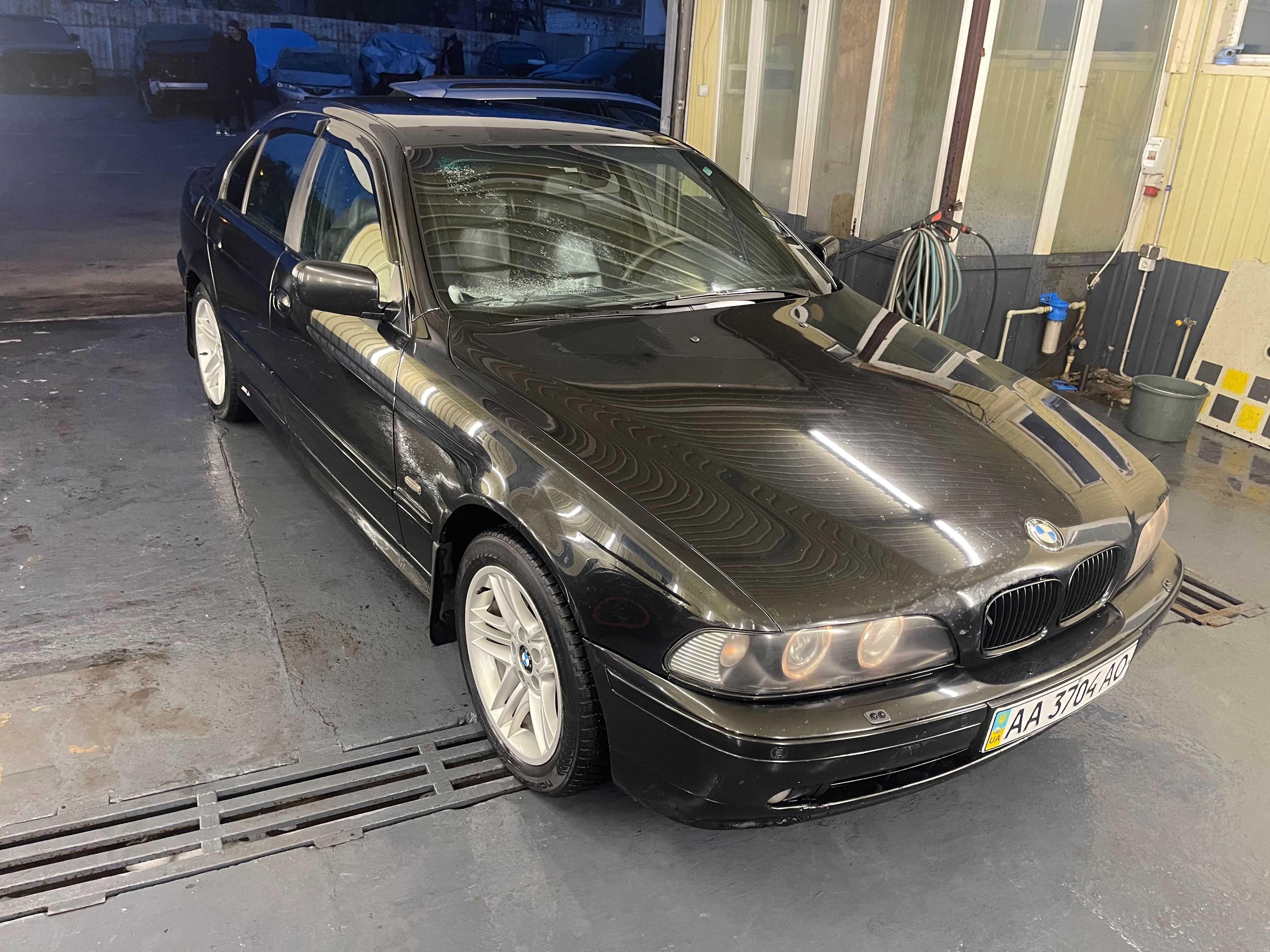 Продам BMW e39 m54 2.5