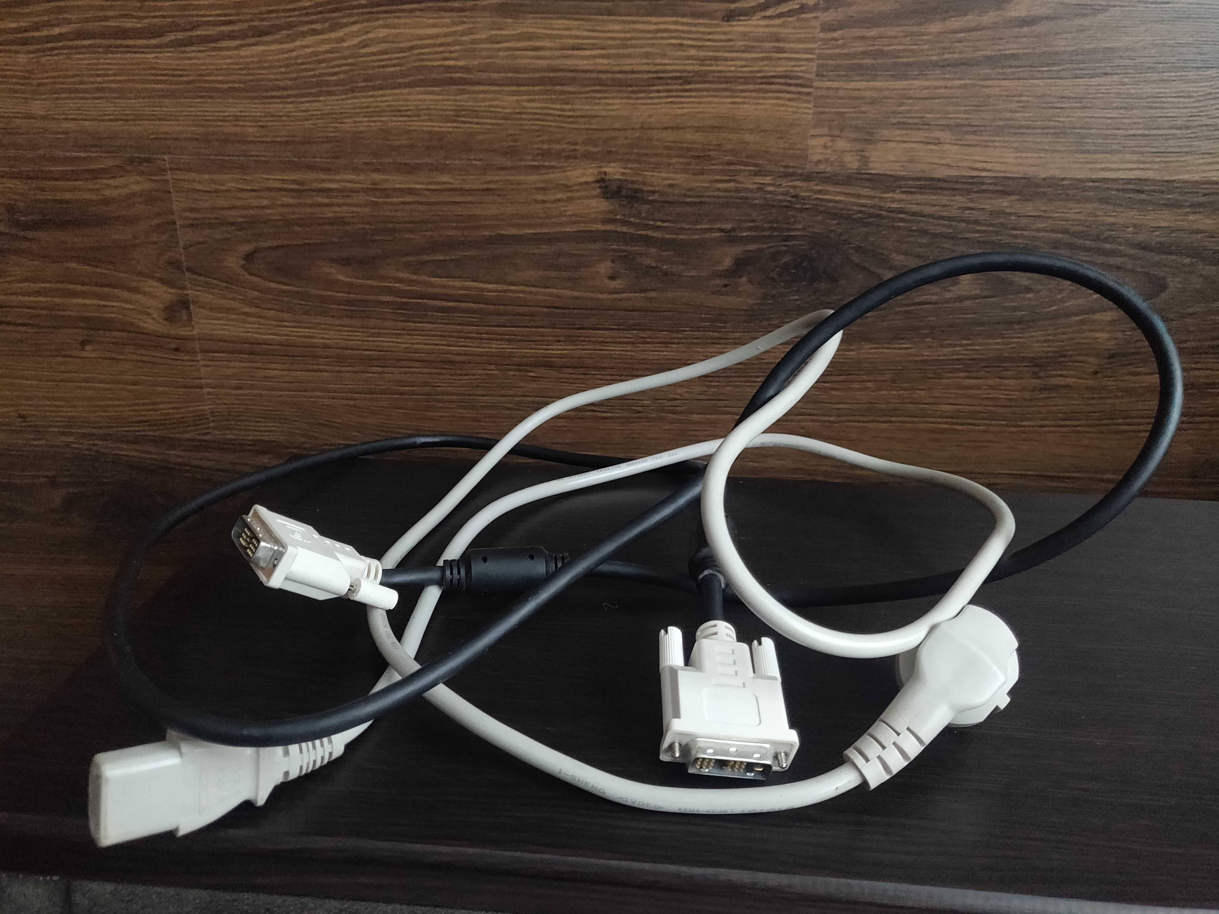 Монитор 19" Samsung 931C кубик