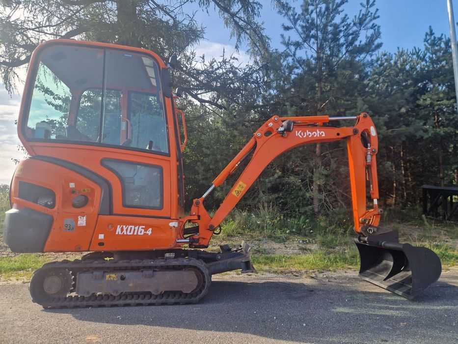 Minikoparka Kubota KX016-4  rok cena 

Dane techniczne: 
Wa