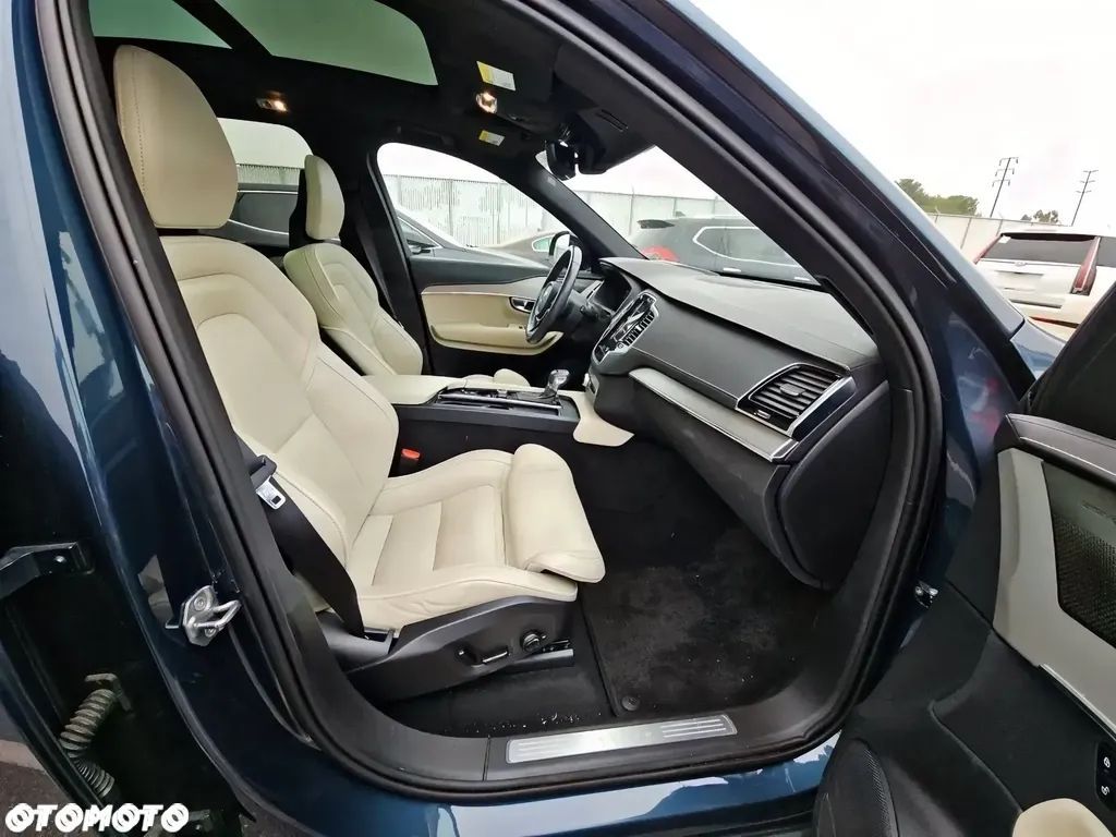 Volvo XC 90 T6 R-Design 7-Os/2.0L/Auto Sprawdzone