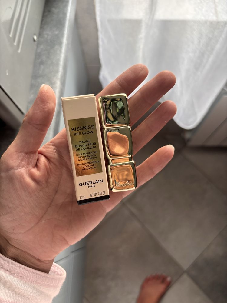 Продам бальщам для губ Guerlain