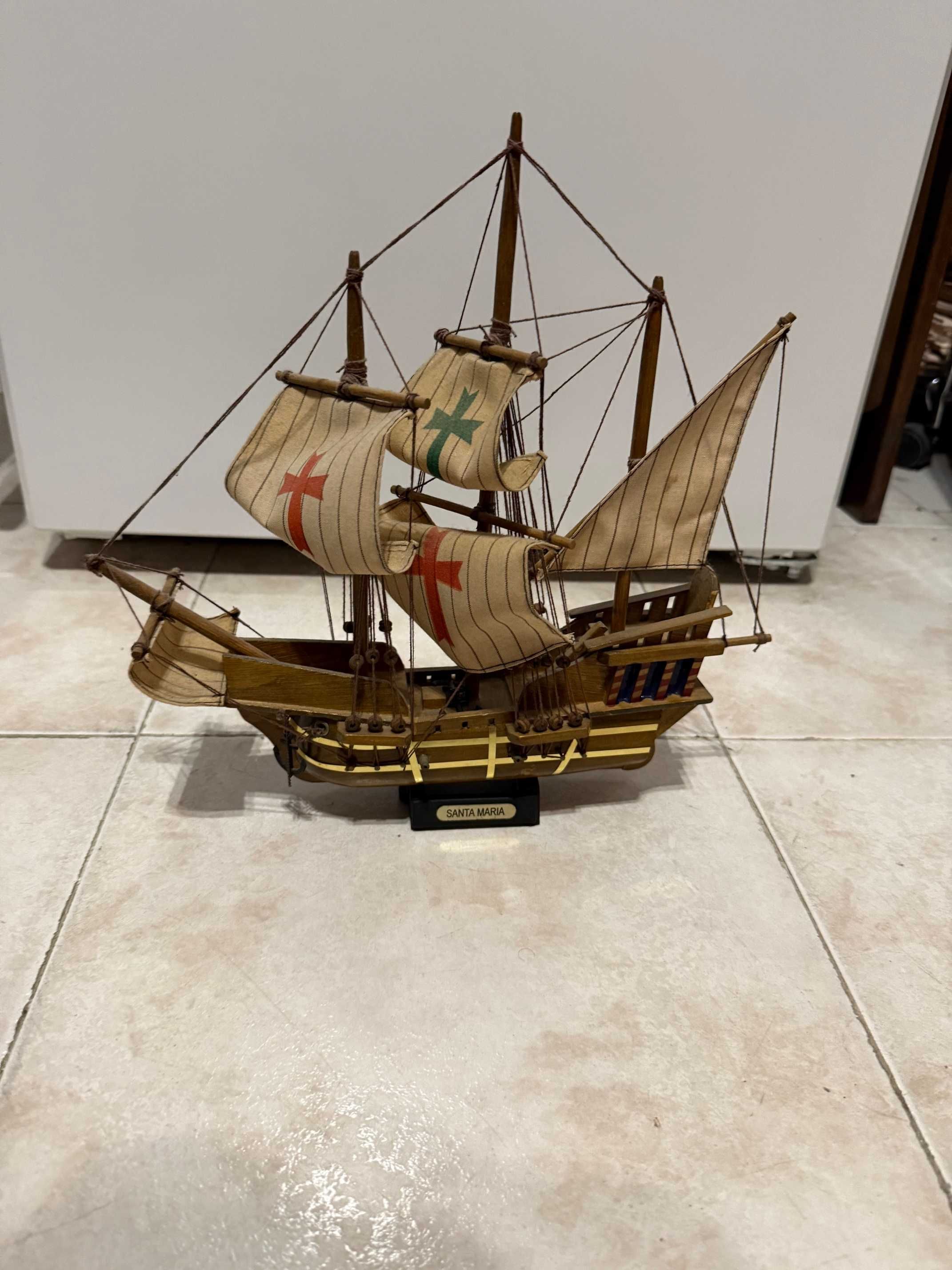 Barco em miniatura (vintage)