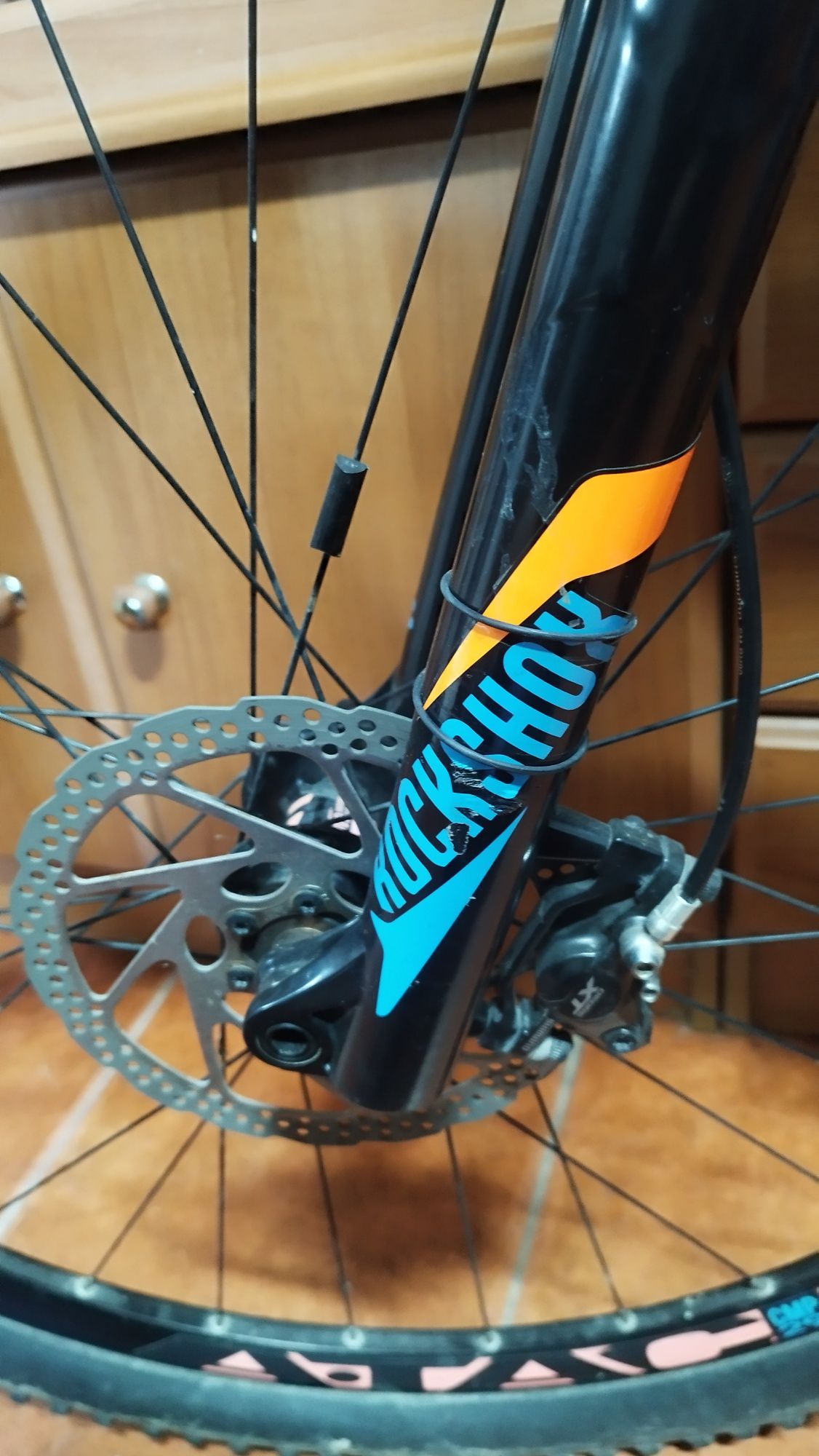 Bicicleta BTT  Cube carbono R29