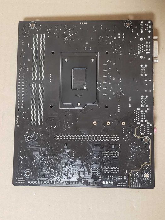 Материнская плата ASUS H110M-A. s1151. б.у. отличное состояние