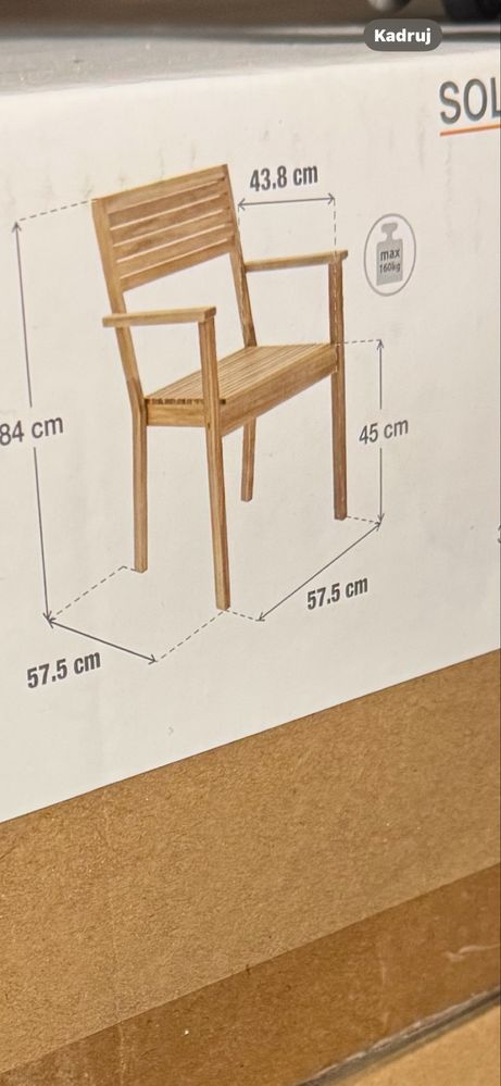 Piękny drewniany  komplet mebli na taras naterial