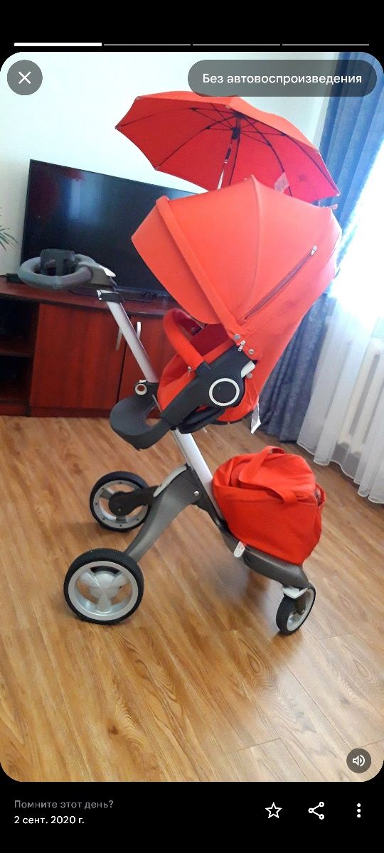 Коляска детская  stokke v4