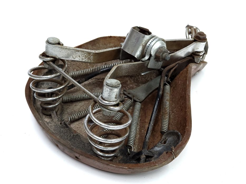 Siodełko siedzenie skórzane Ukraina Ural Mińsk Zif ZZR Romet Ambasador