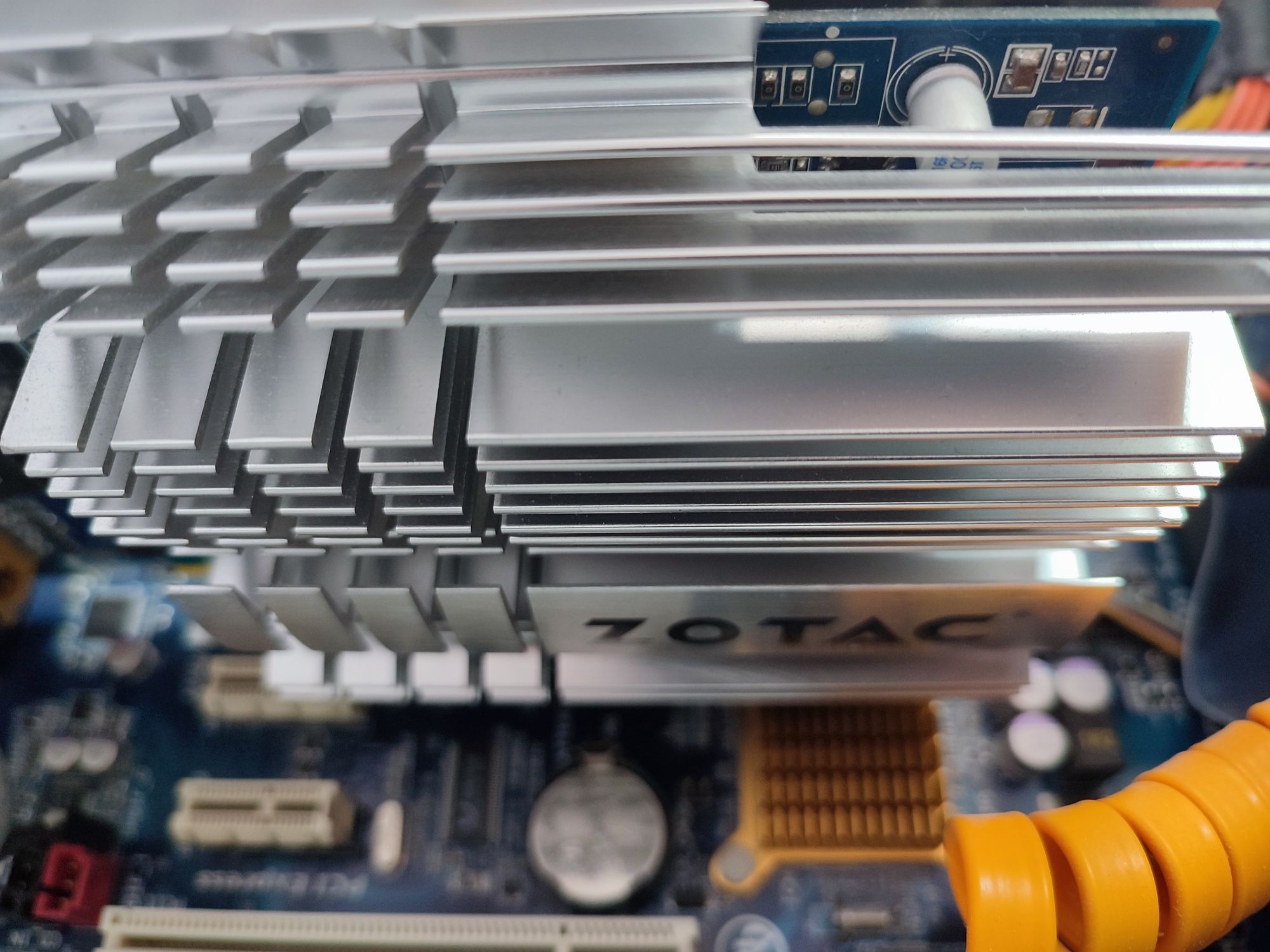 Gigabyte GA-EP41T-UD3L+CeleronDual Core E1500+Vinga 450W (VPS-450APFC)