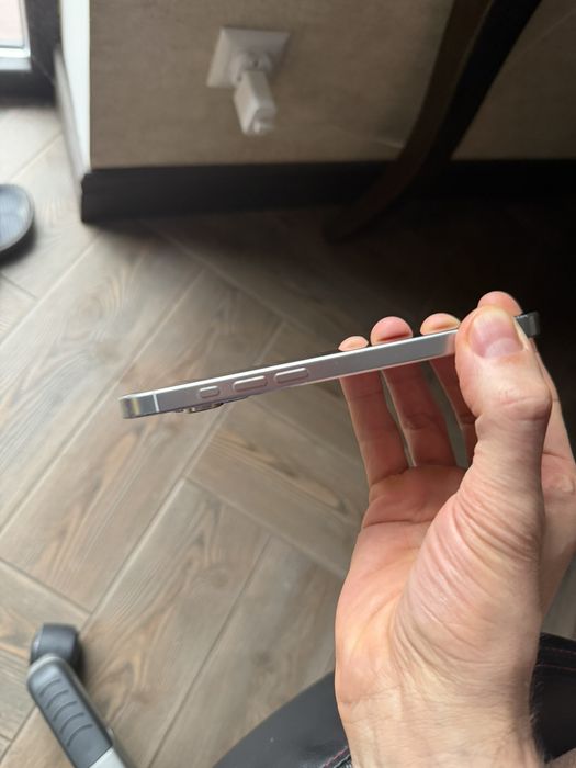 Apple iPhone 16 pro 256gb офицал