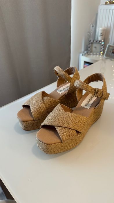 Nowe, przepiękne wiklinowe koturny Stradivarius! Hit! Okazja!